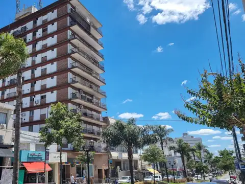 DEPARTAMENTO EN ALQUILER CAMPANA