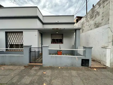 Depto Tipo Casa en Venta de 2 ambientes