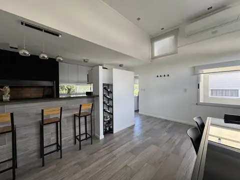 PH en  venta de tres dormitorios reciclada a nueva quincho con parrilla exclusivos