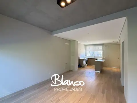 Aldeana Pilar 1600