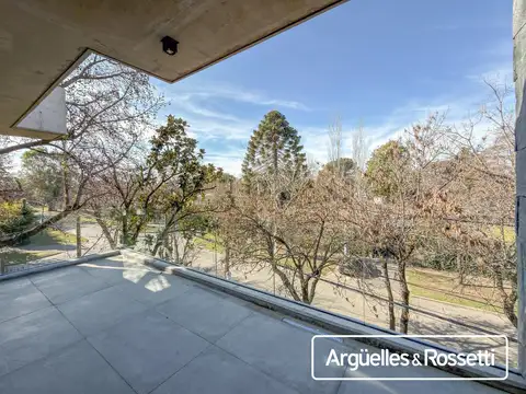 Venta Departamento 2 Dormitorios con Terraza y cochera Fisherton Park