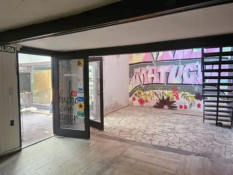Local en Alquiler en Flores, $ 500.000