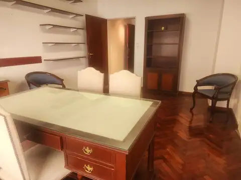 Lavalle 1100 , Piso 3