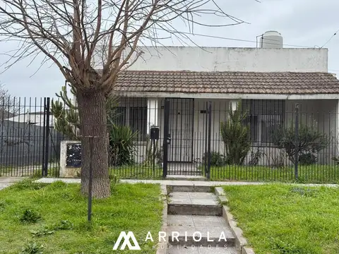 Casa de 1 / 2 dormitorios.