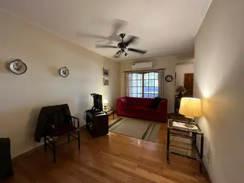 Casa en Venta en Olivos Maipú/Uzal, USD 220.000