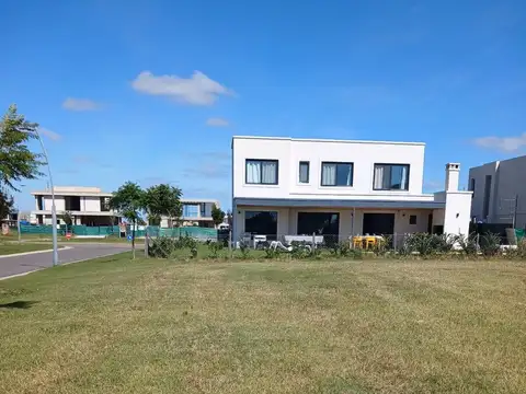 Terreno en Venta en Puertos, USD 95.000