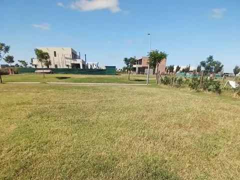 Avenida de los Lagos 1100