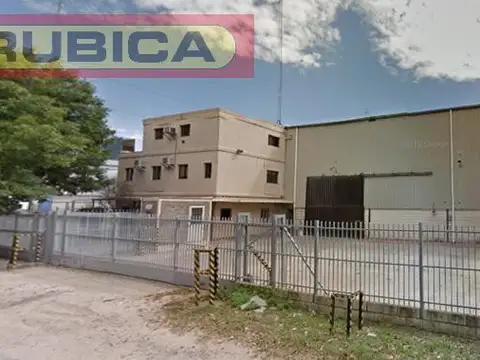 Depósito y oficinas 911m2 Area de Promoción El Triángulo