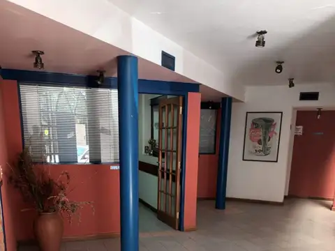 Casa 5 ambientes con 1 baño