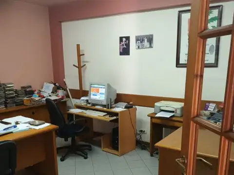 Hipolito Yrigoyen 100