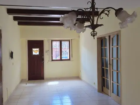 Depto Tipo Casa 4 ambientes con 1 baño