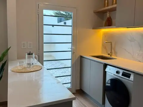 Depto Tipo Casa en Venta con 1 cocheras