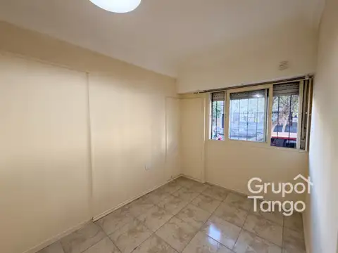 Depto Tipo Casa en Venta de 2 ambientes