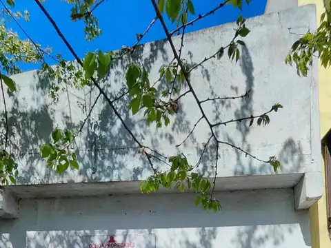 Galpon en Venta 10  mts Fondo