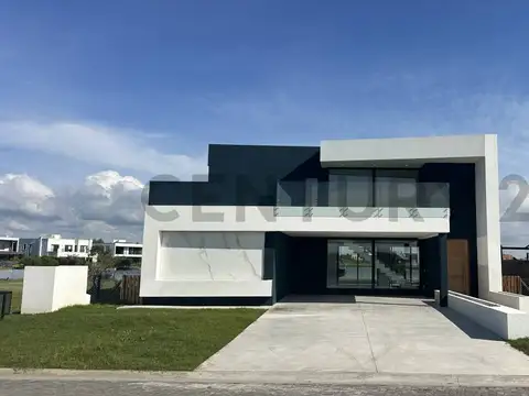 Casa en venta en Hudson Villalobos