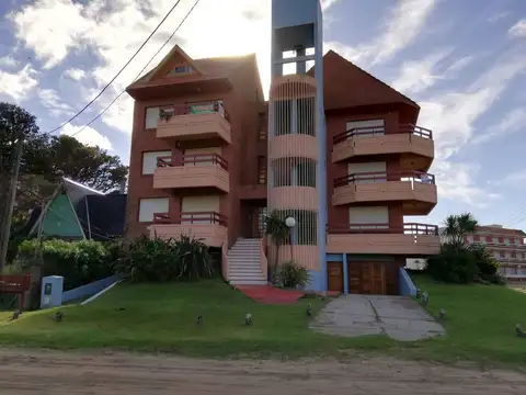 Av 1 3100, Piso 3