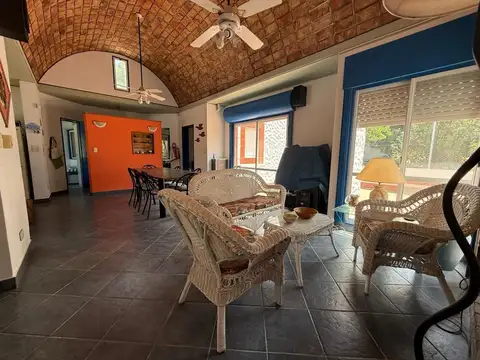 VENTA IMPECABLE CASA PEHUEN CO SOBRE COSTA 3 DORMI