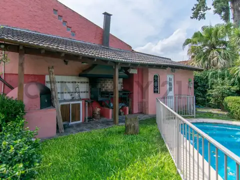 Casa 4 ambientes con 3 baños