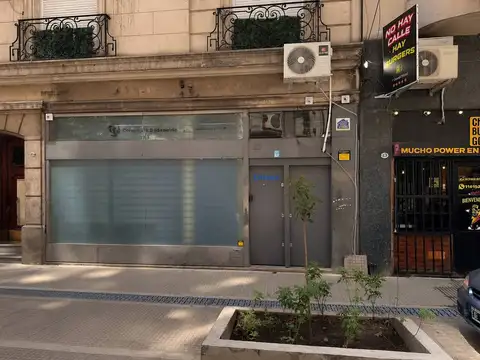 Amplio local comercial a metros de Av. 9 de Julio | Hasta 164 m² utilizables | Doble ingreso