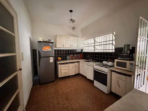 Casa en Alquiler con 1 cochera