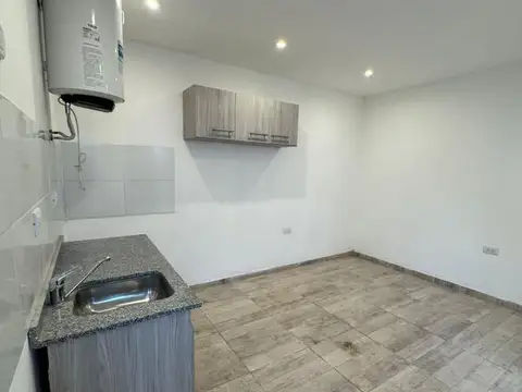 Derqui 300, Piso PB