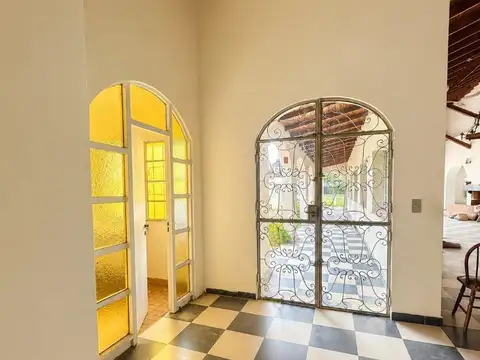 GLM.VENTA LOCAL/SALON COMERCIAL+ 4 DEPTOS - CAZADOR, ESCOBAR