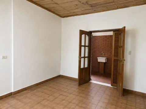 Depto Tipo Casa en Venta 50 años