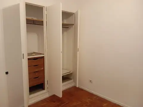 J De Garay 2300, Piso 1