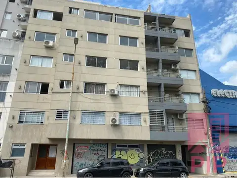 DEPARTAMENTO 2 AMBIENTES EN VENTA INMEJORABLE ZONA            IDEAL APTO INVERSOR  