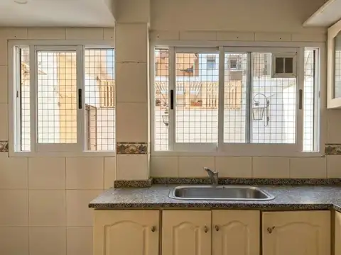 VENTA DEPARTAMENTO 3 AMBIENTES CON PATIO - RETIRO