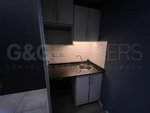 Oficina en Alquiler en Barrio Parque Leloir, USD 600