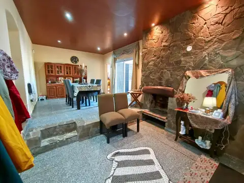 EXCELENTE CASA EN VENTA-VILLA ELISA