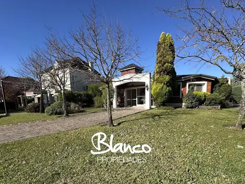 Casa en Alquiler de 3 dormitorios