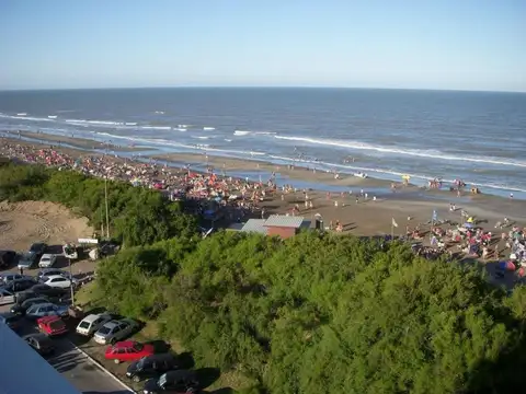 EXCELENTE
