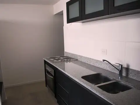 Departamento en Venta en Villa Adelina, USD 172.000