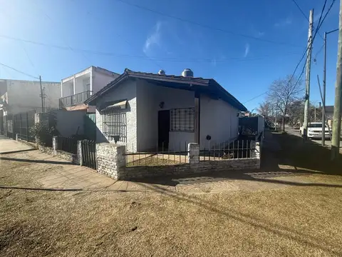 Casa en Alquiler en Bella Vista, $ 750.000