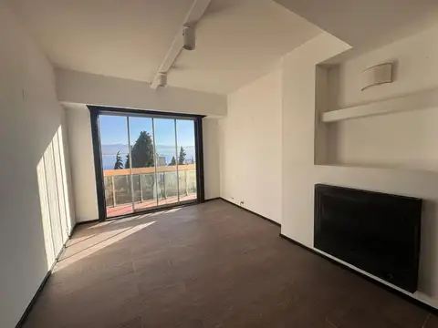 Mitre 100