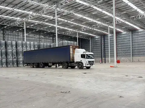 Galpon en Alquiler 100  mts Frente