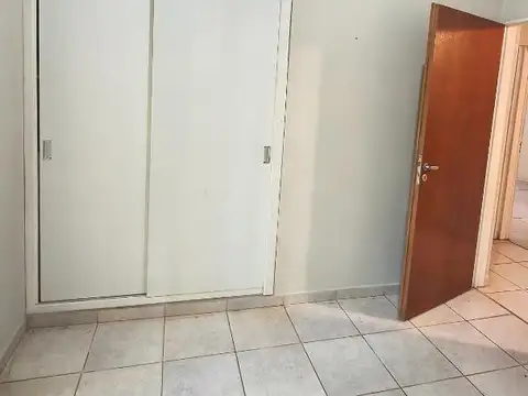 Casa con Hermoso Parque de 3 Dormitorios