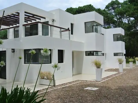 Venta casa 3 dormitorios - Complejo Solanas