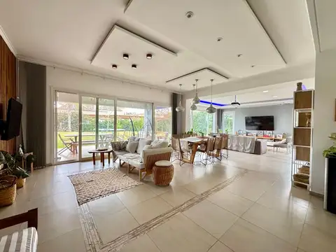 Casa en Venta en Countries y Barrios Cerrados en San Miguel, USD 750.000