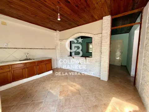 Casa 6 ambientes con 2 baños