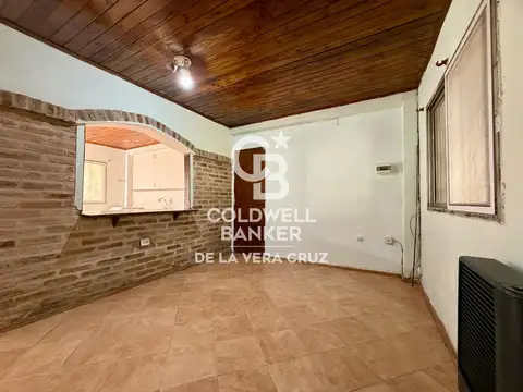 Casa 6 ambientes con 2 baños