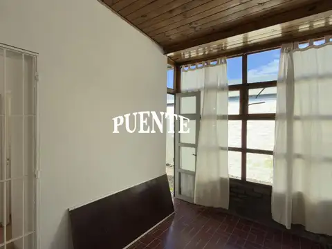 Casa 4 ambientes con 1 baño