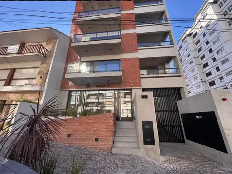 VENTA DEPTO 4AMB A ESTRENAR CON COCHERA - P.GRANDE