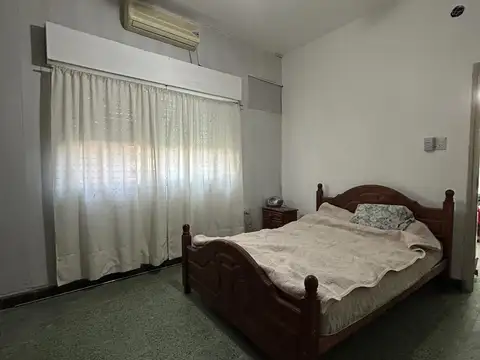 Casa en alquiler en  zona norte dos dormitorios terraza garage alberdi amoblada