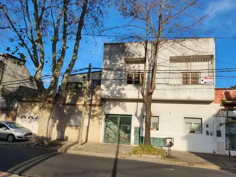 Presidente Hipólito Yrigoyen 3800
