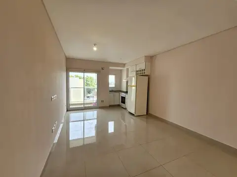 Departamento en Alquiler en Santos Lugares, $ 500.000