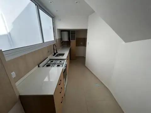 Depto Tipo Casa en Venta de 3 ambientes