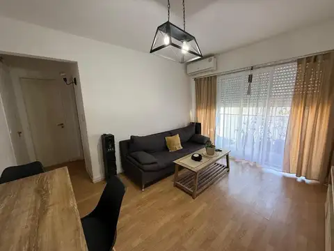 Departamento 2 ambientes con balcón en Venta Boedo